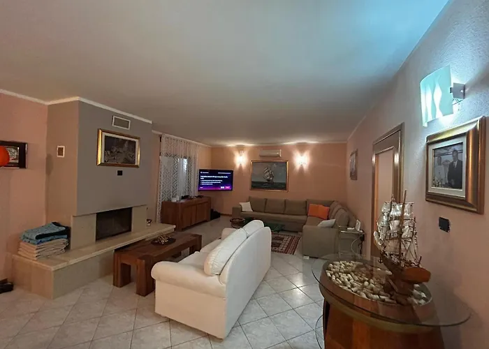 Desideria Villa *