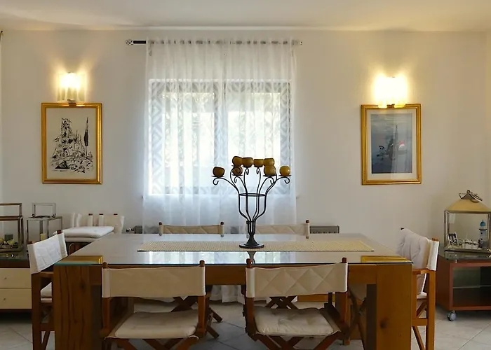 Desideria Villa